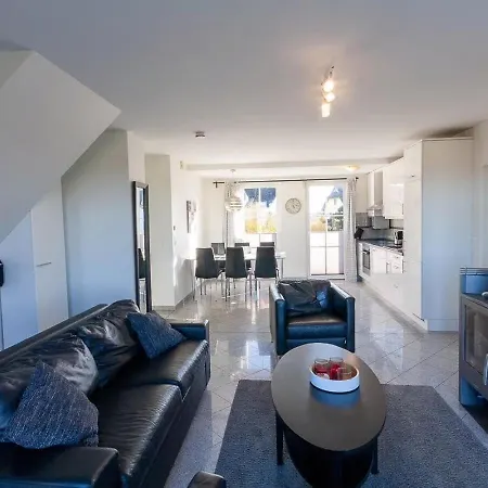 Apartment Arkonablick Og, Helle Mit Balkon Meerblick Und Eigenem Eingezäuntem Garten Hunde Herzlich Willkommen *