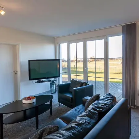 Arkonablick Og, Helle Mit Balkon Meerblick Und Eigenem Eingezäuntem Garten Hunde Herzlich Willkommen Apartment *