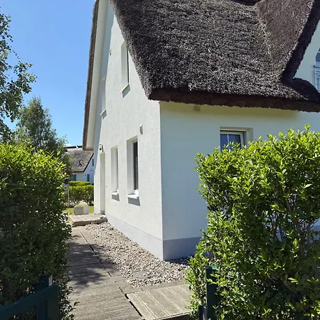 Arkonablick Og, Helle Mit Balkon Meerblick Und Eigenem Eingezäuntem Garten Hunde Herzlich Willkommen Glowe