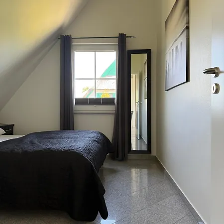 Apartment Arkonablick Og, Helle Mit Balkon Meerblick Und Eigenem Eingezäuntem Garten Hunde Herzlich Willkommen *