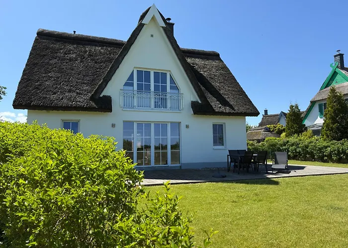 Arkonablick Og, Helle Mit Balkon Meerblick Und Eigenem Eingezaeuntem Garten Hunde Herzlich Willkommen